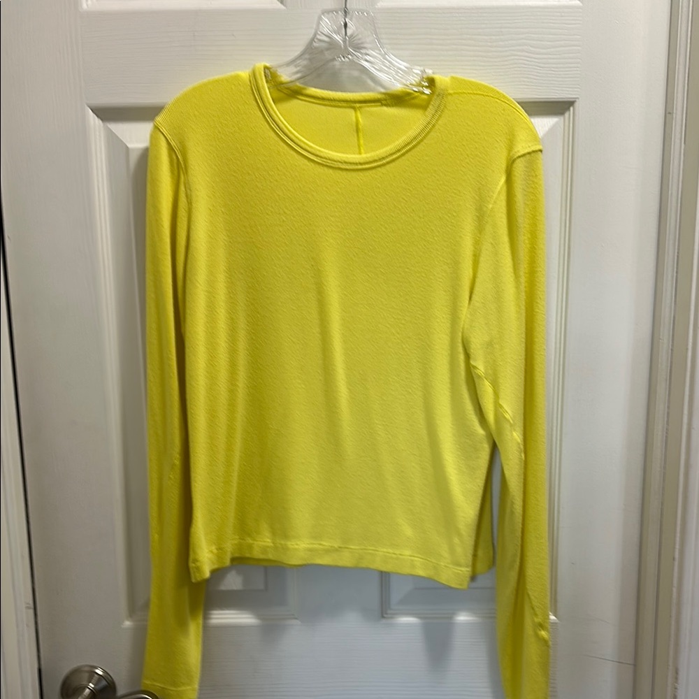 Lululemon Cropped Hold Tight long sleeve shirt